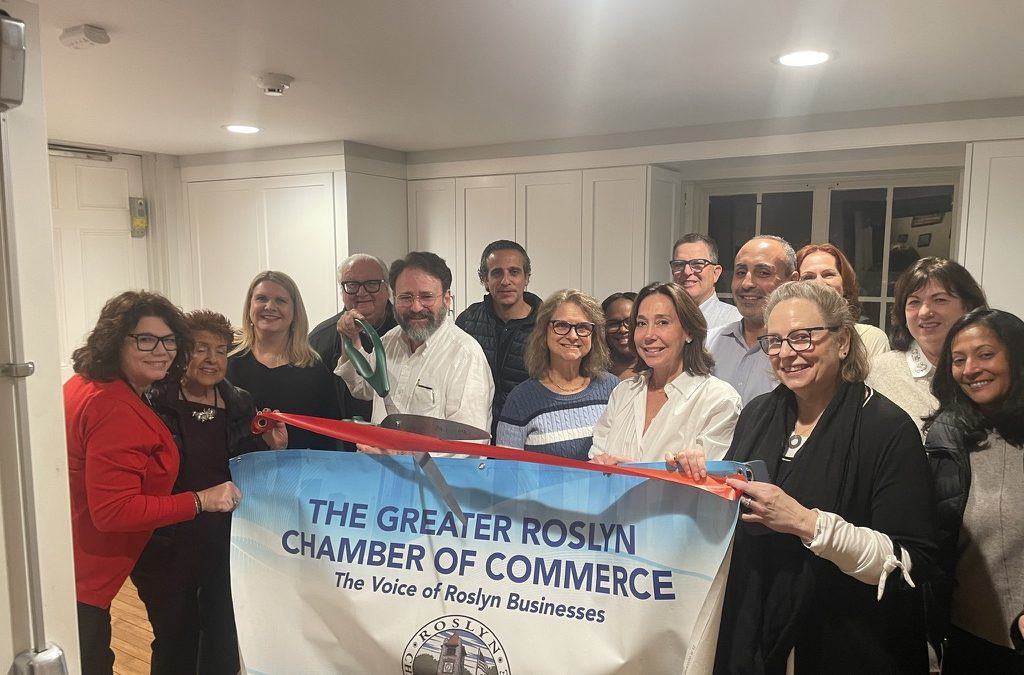 Roslyn Chamber of Commerce Celebrates New Kitchen and ADA Bathroom at Bryant Library